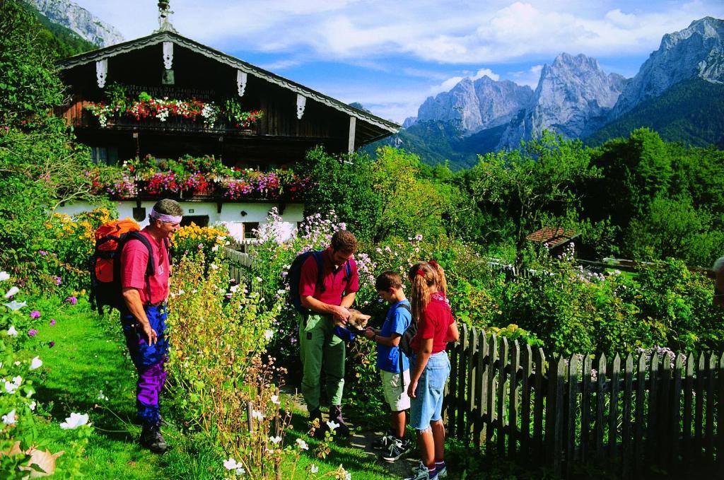 Hotel Wirtshaus Sattlerwirt Ebbs Kültér fotó
